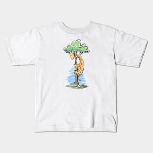 Giraffe in a tree Kids T-Shirt